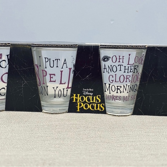 Hocus Pocus Collectible 6 Piece Shot Glads Set NEW - Picture 3 of 5